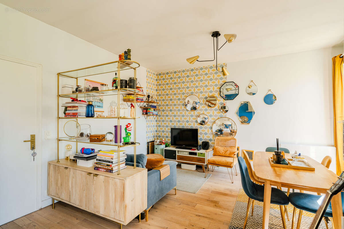 Appartement à LA GARENNE-COLOMBES