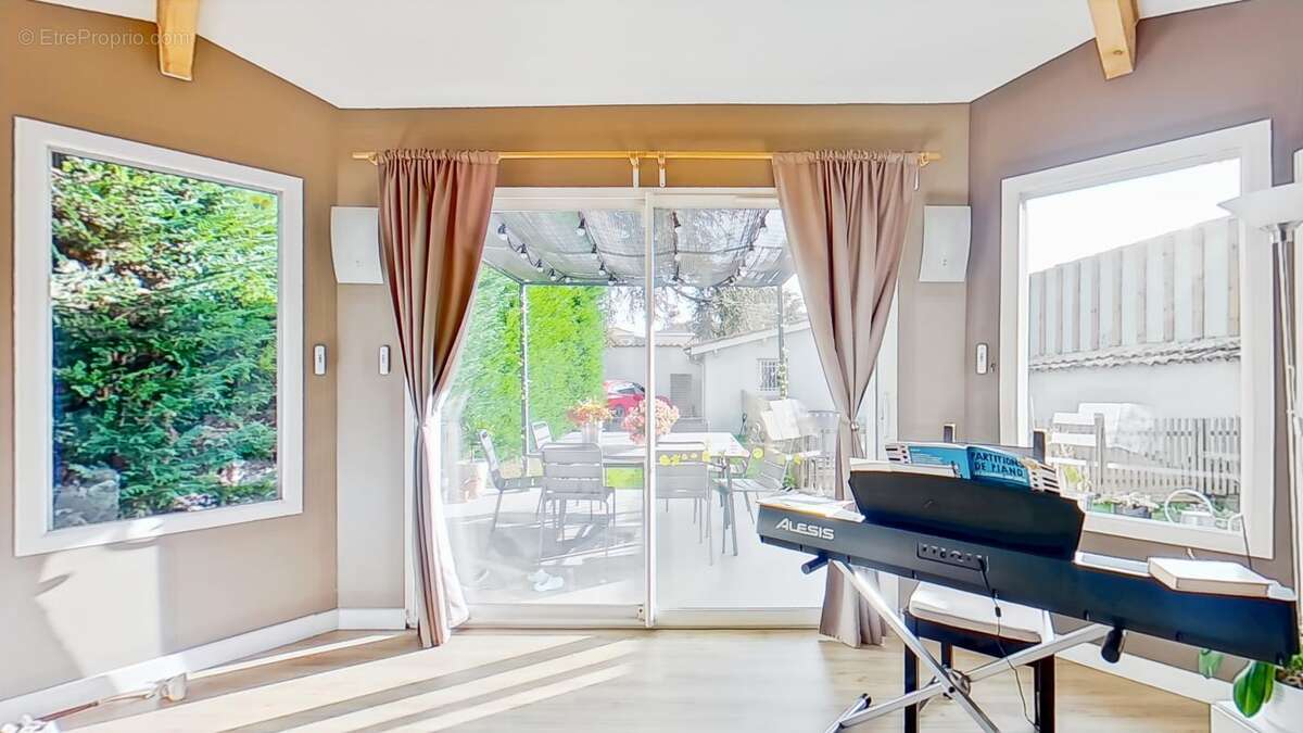 Maison à RILLIEUX-LA-PAPE