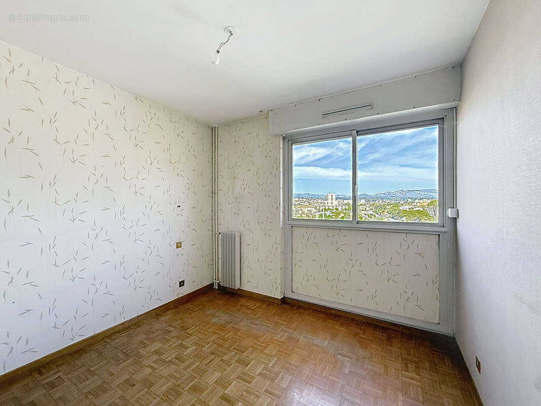 Appartement à MARSEILLE-10E