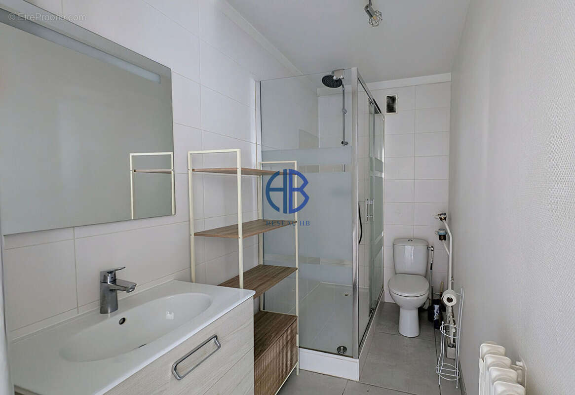Appartement 1 bis de 34 m² Quartier des Eaux Claires - photo 4