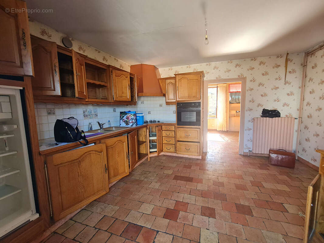 Maison à FRESNAY-SUR-SARTHE