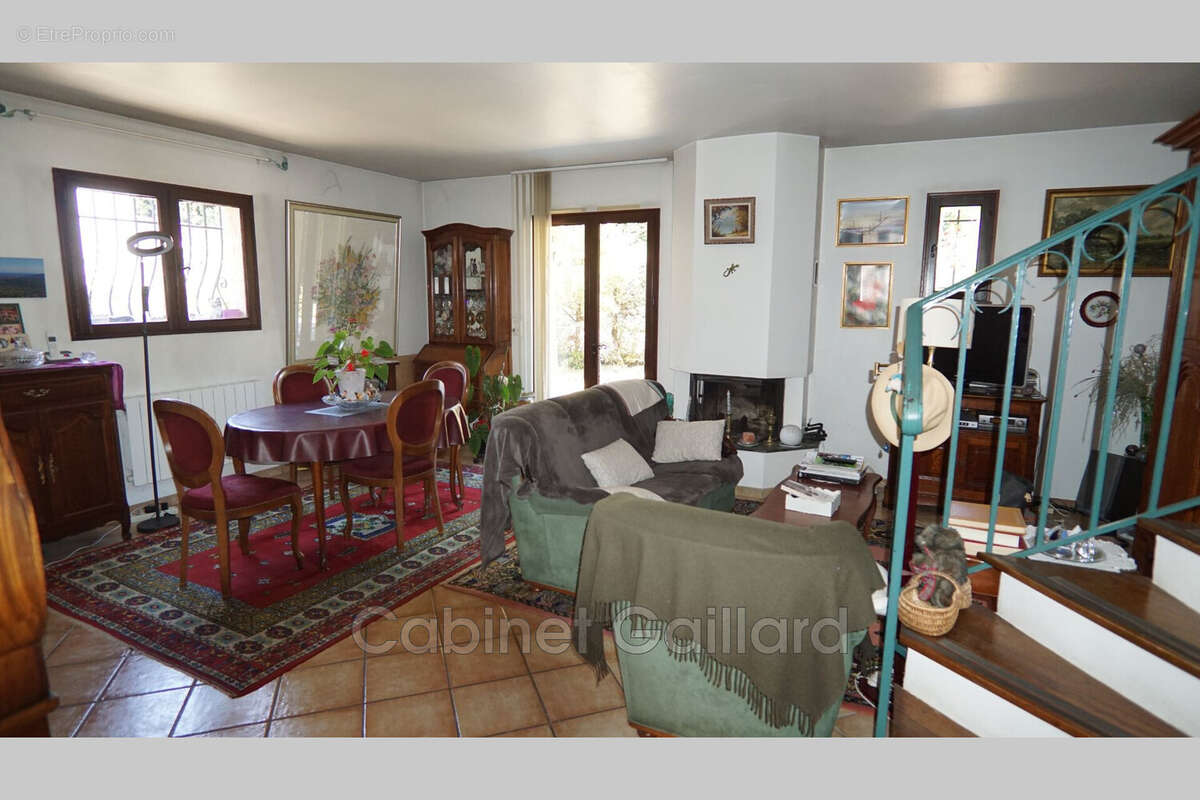 Maison à PEYMEINADE