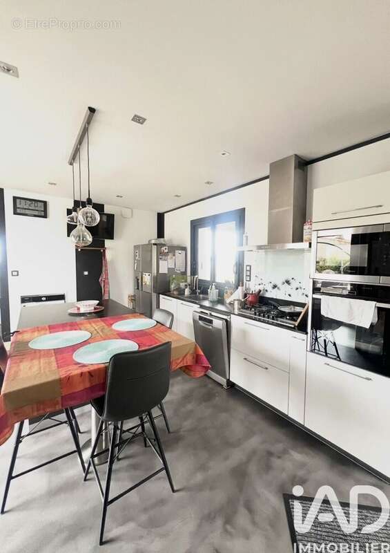 Photo 3 - Maison à YVES