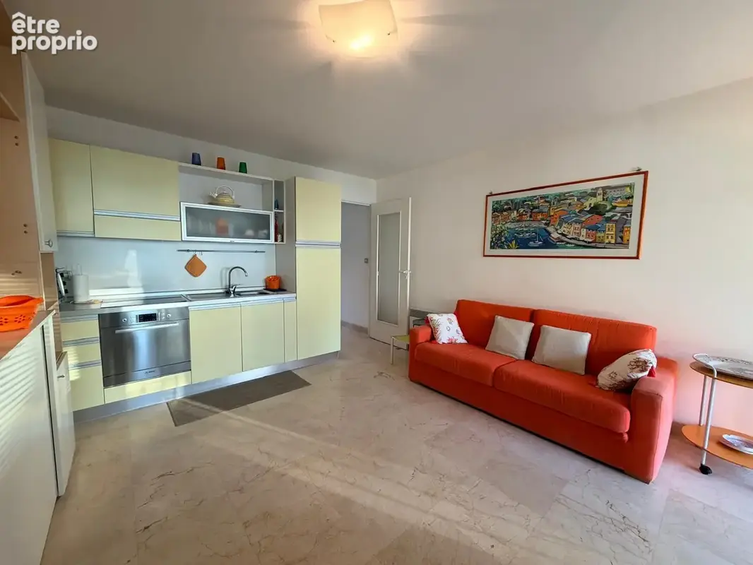 ROQUEBRUNE CAP MARTIN - Face à la mer   Charmant petit 2 pièces de 32,23 m2 avec balcon, cave et vue mer. - photo 6