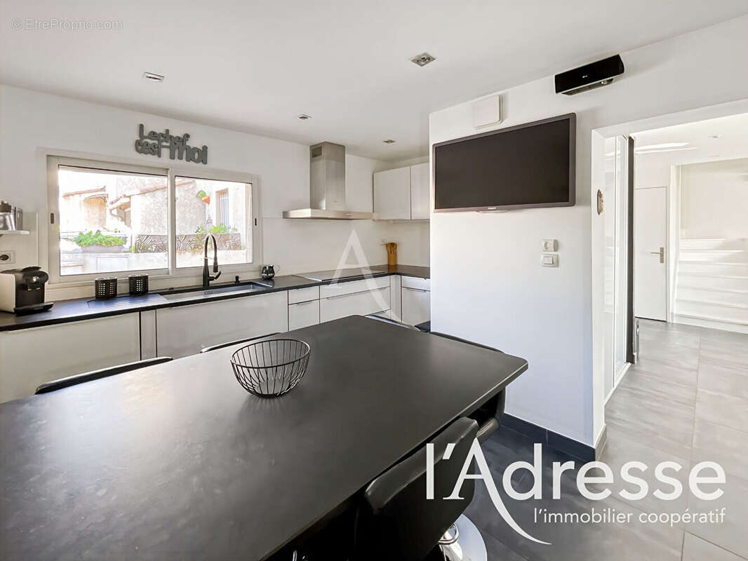 Maison Marseille - 4 pièces - 86 m2 (dont 59,84m2 en loi carrez) - photo 8
