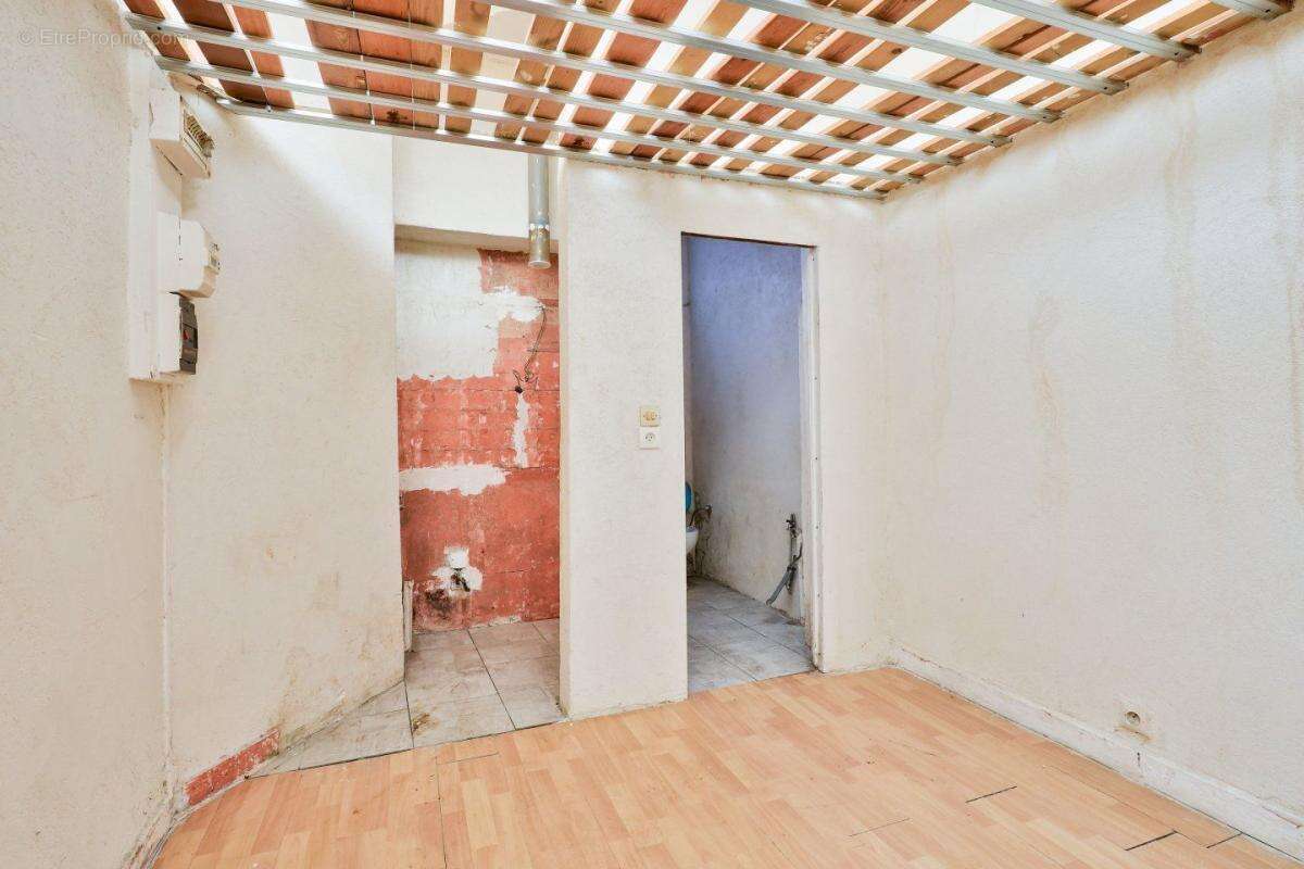 Commerce à SAINT-DENIS