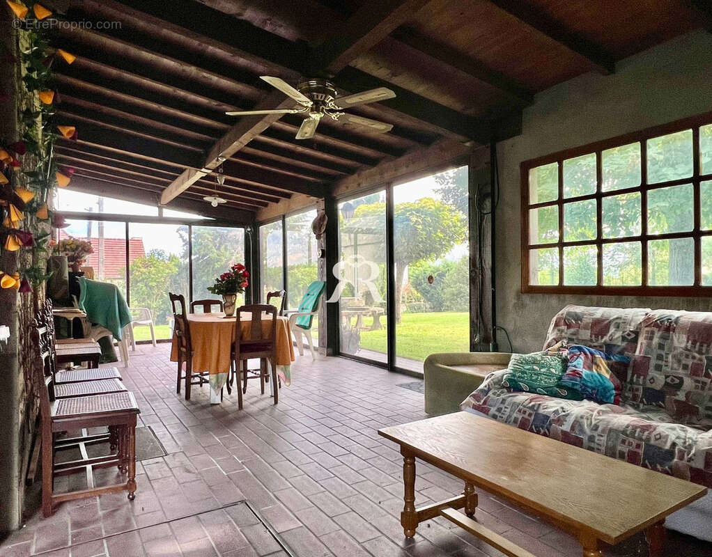 Maison à PONT-DU-CHATEAU