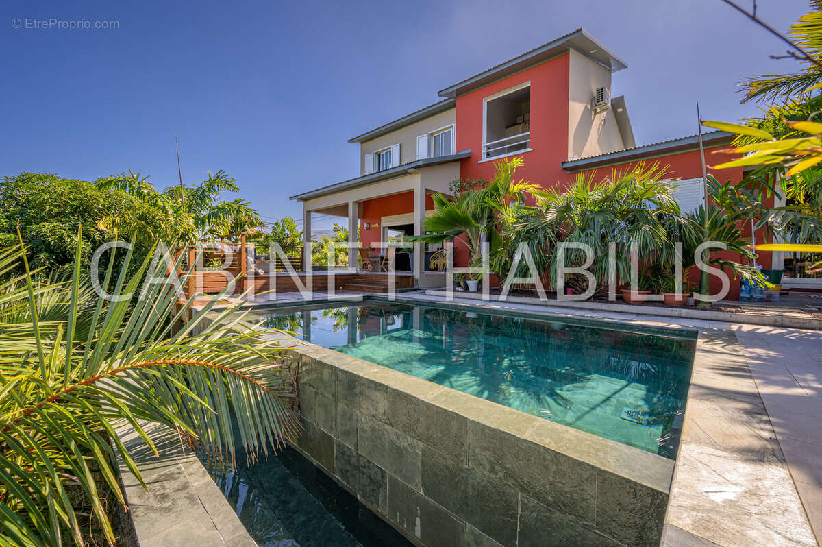 A VENDRE -VILLA T6  224.40 m2 environ - ENTRE-DEUX - 690 000 € - photo 18