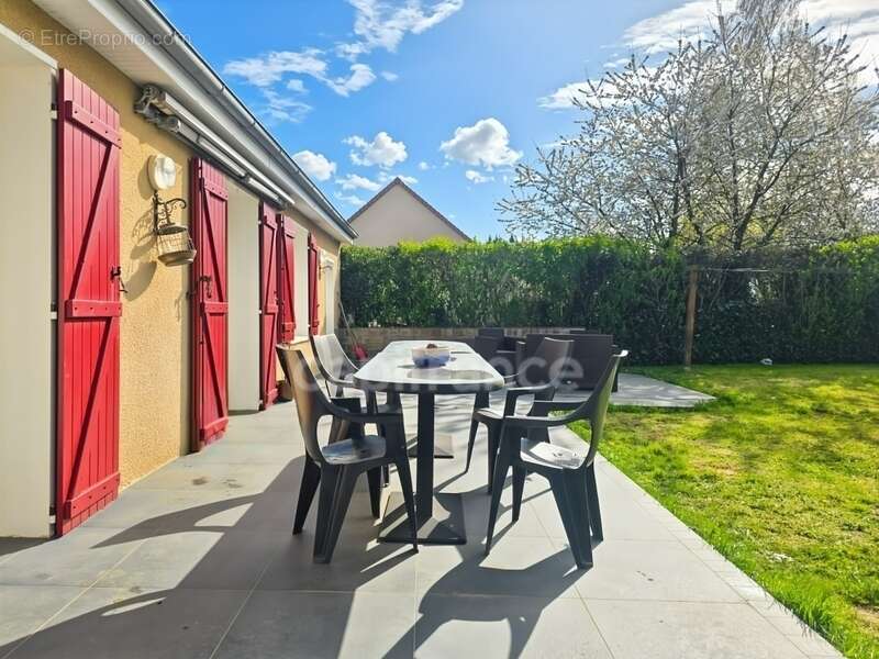 Maison à CONNERRE