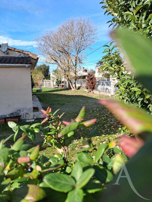 Maison à LABARTHE-SUR-LEZE
