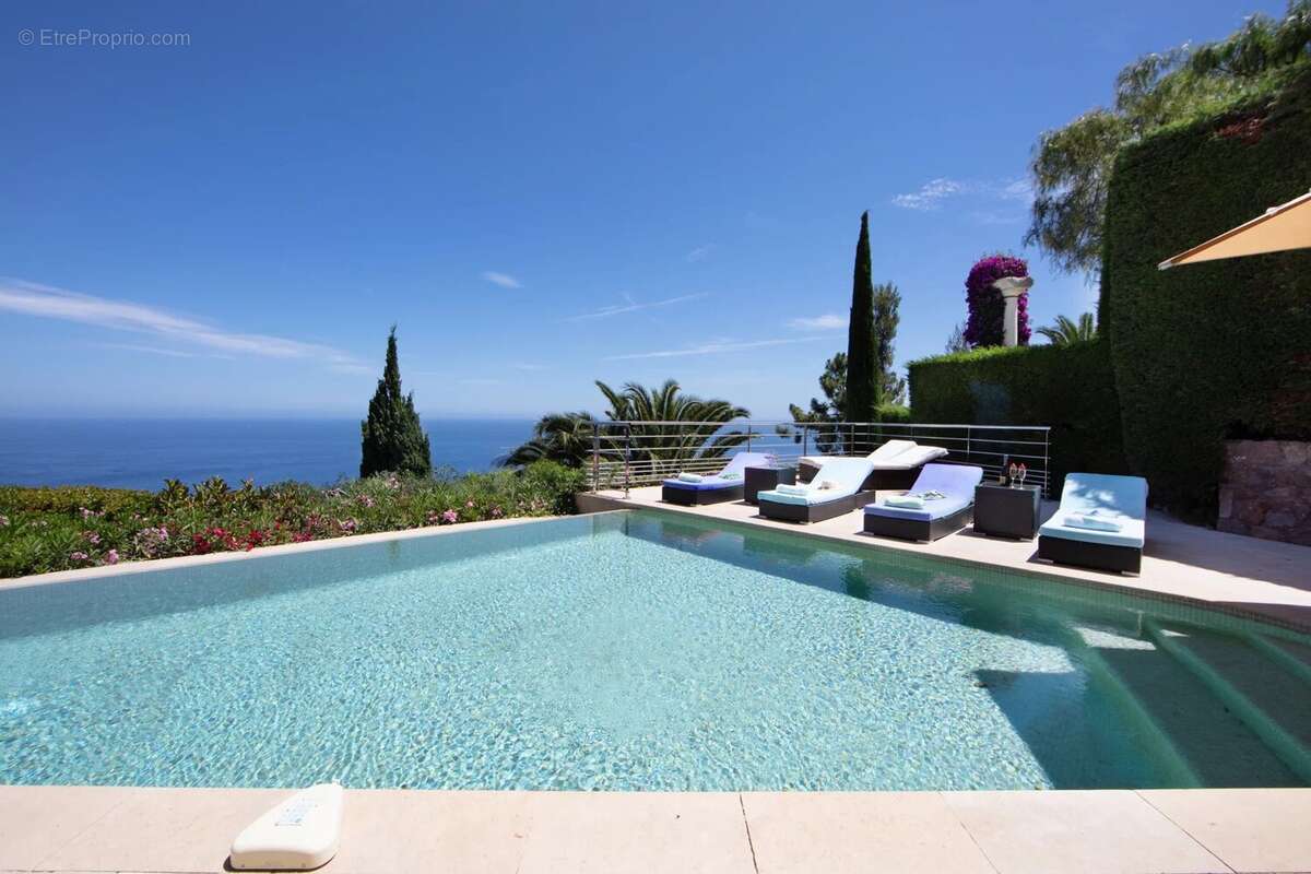 Maison à SAINT-RAPHAEL