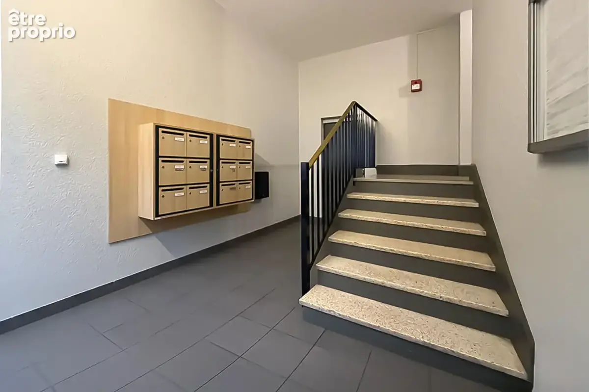 T3 - Centre Caluire - Viager occupé - photo 11