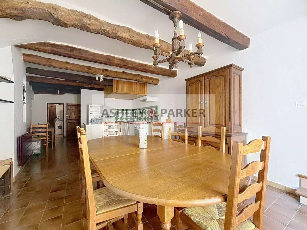 Appartement à ENTREVAUX