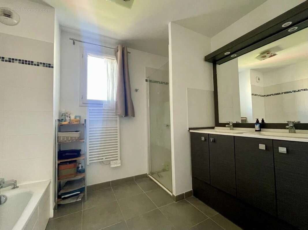 Appartement à CASTELNAU-LE-LEZ