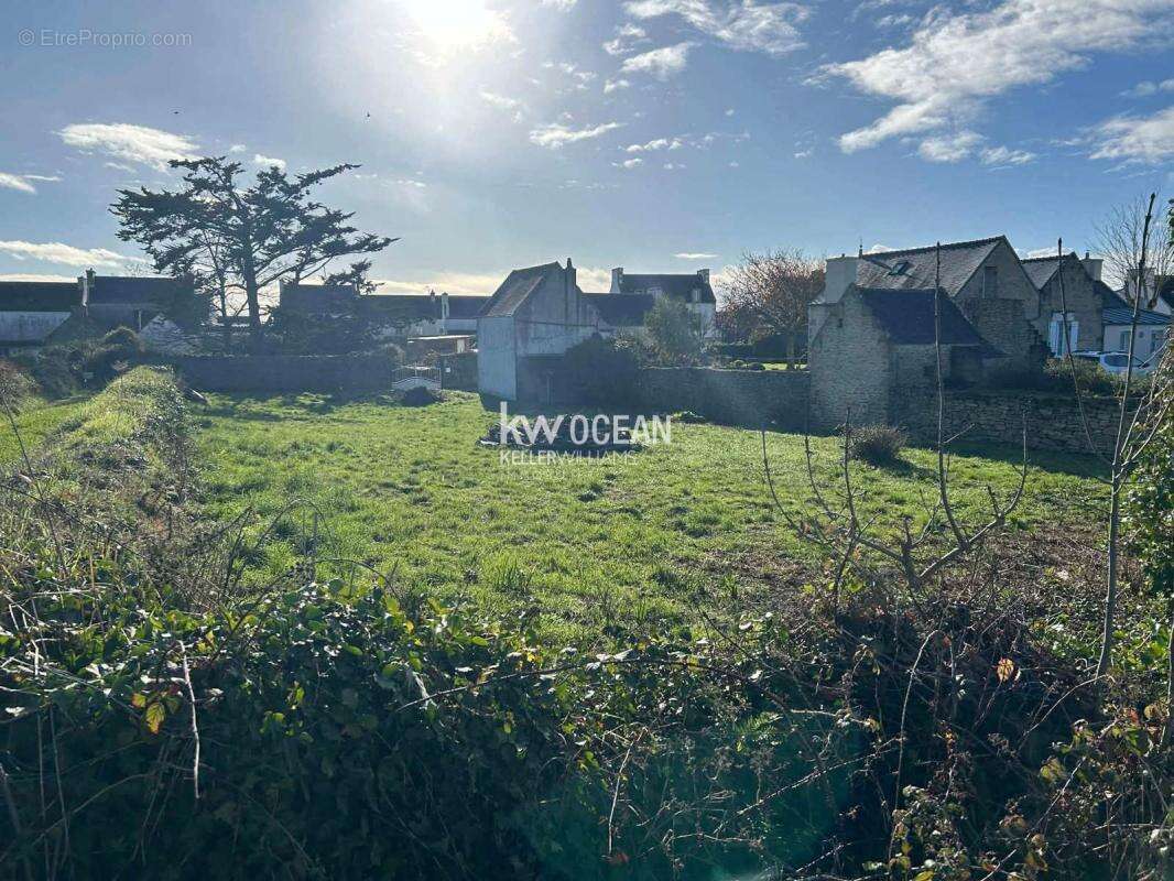 Terrain à PLOUHINEC