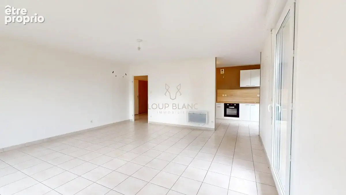 Appartement avec terrasse - Sainte-Suzanne - photo 5