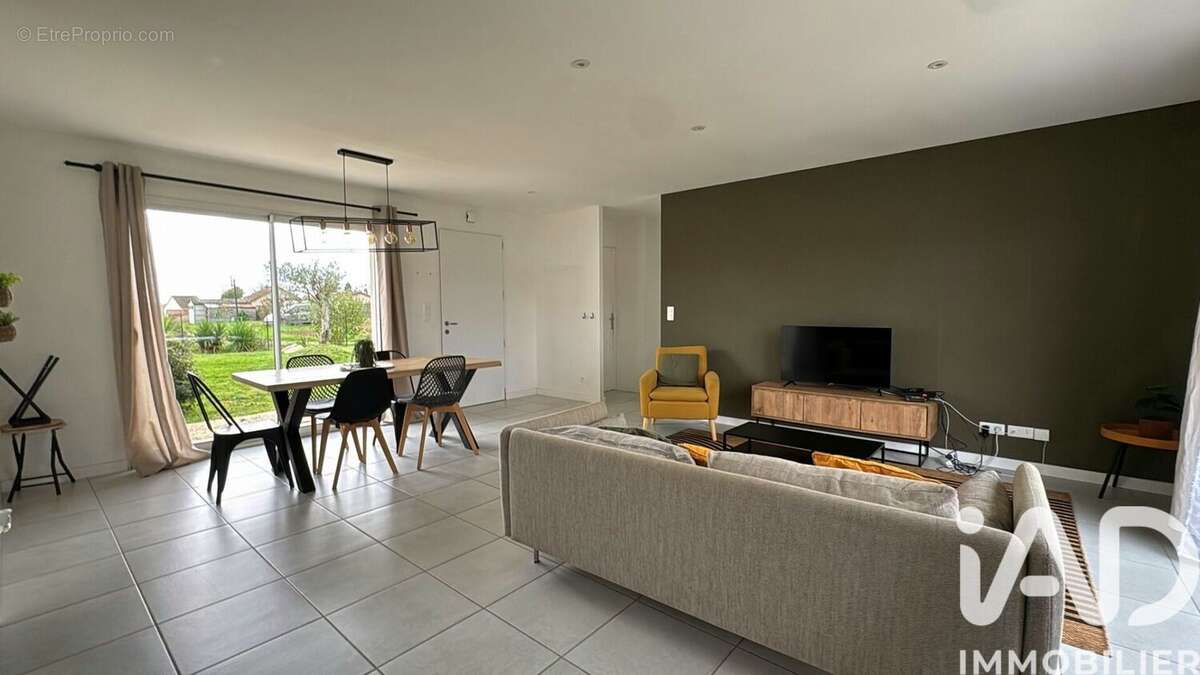 Photo 9 - Maison à CHATELLERAULT