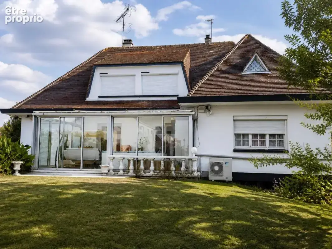 Maison de 12 pièces de 240 m² à Mormant - photo 5