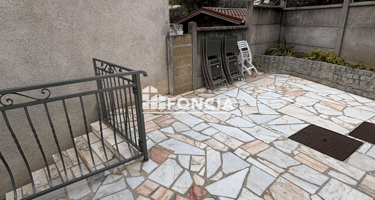 Maison à SAVIGNY-SUR-ORGE