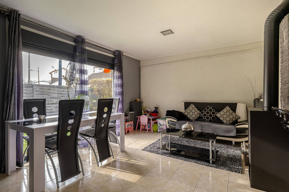 Maison à CHAMPIGNY-SUR-MARNE