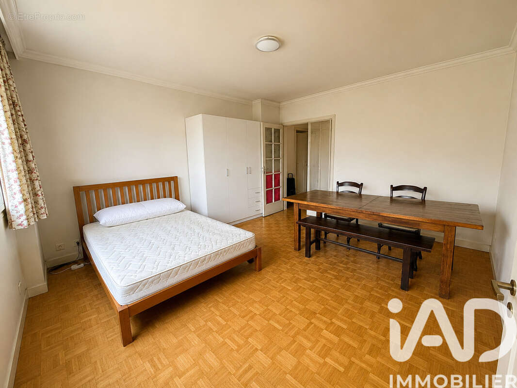 Photo 3 - Appartement à LE KREMLIN-BICETRE