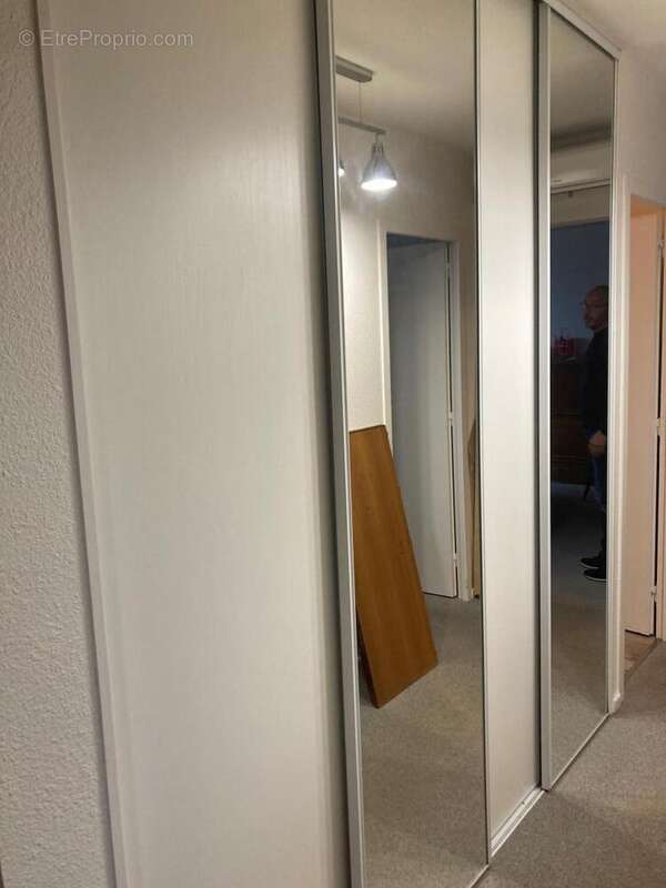 placard couloir - Appartement à CAHORS