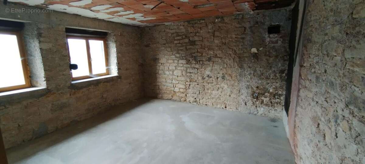21540 SOMBERNON - Immeuble de rapport environ 500 m2 Sans copropriété - photo 17