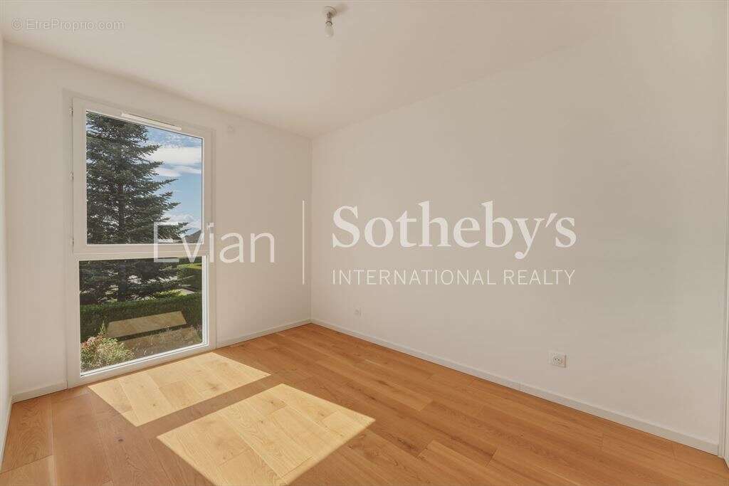 Appartement à EVIAN-LES-BAINS