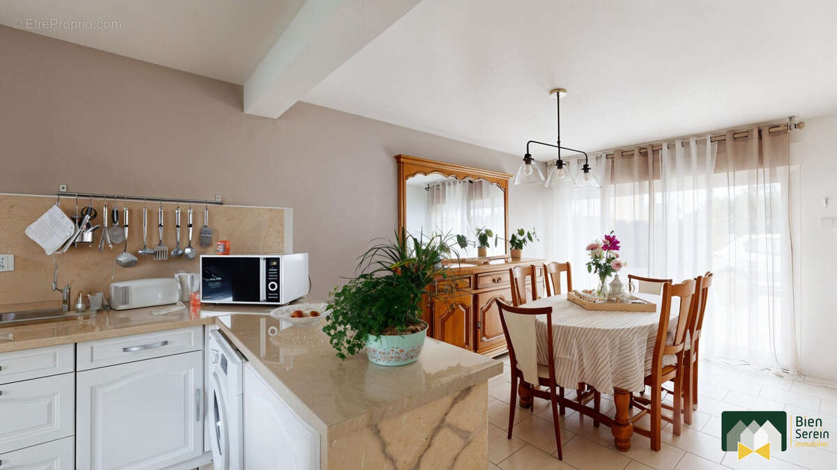 Maison à LA BOURDINIERE-SAINT-LOUP