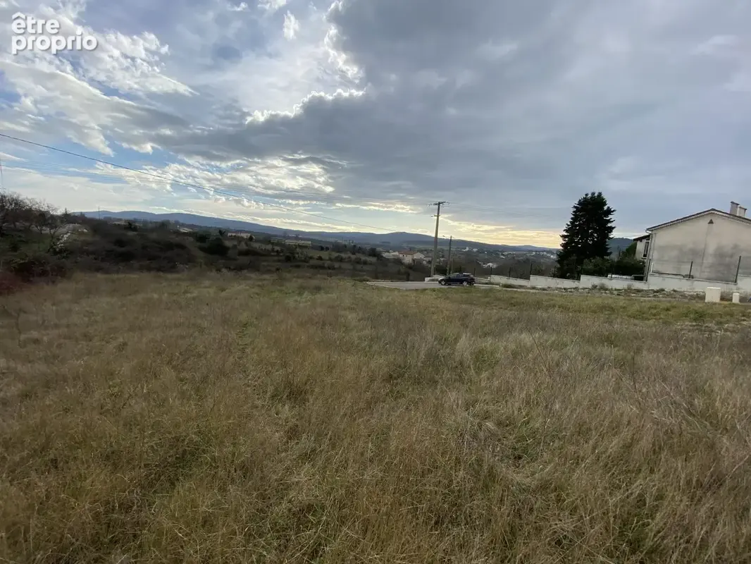 Terrain 822 m² à vendre à Villeneuve-De-Berg (07170) - photo 3