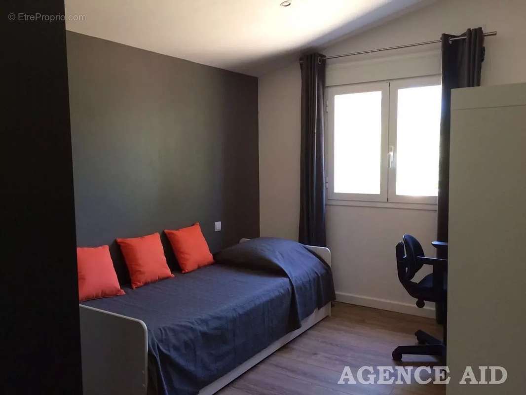 Maison à CUGES-LES-PINS