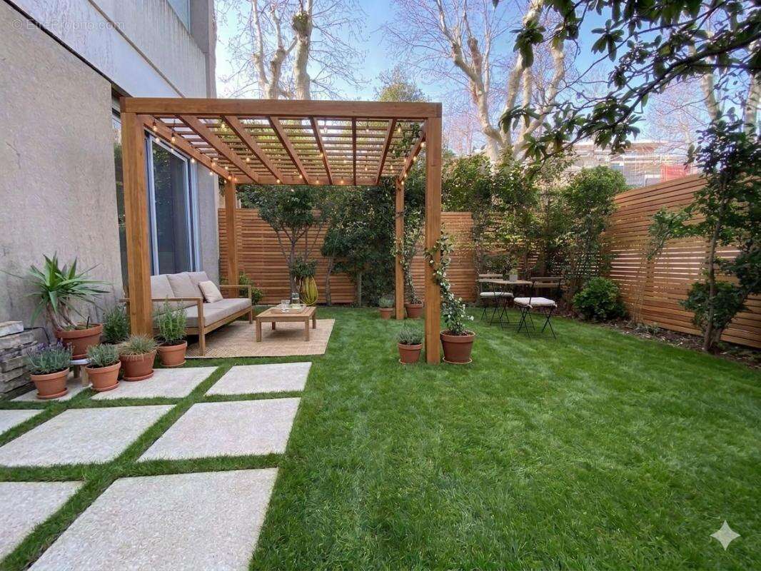 Appartement à MARSEILLE-9E