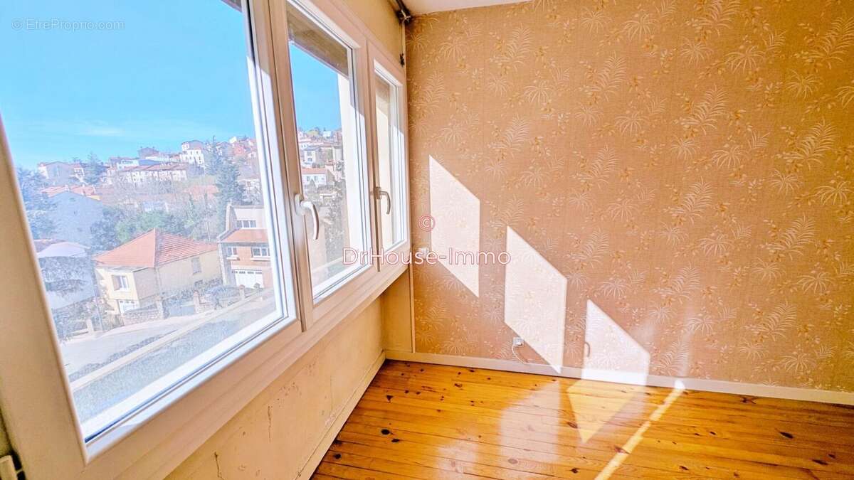 Appartement à SAINT-ETIENNE