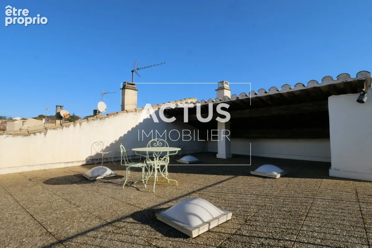 Maison 439 m² à Salon-De-Provence  - photo 2