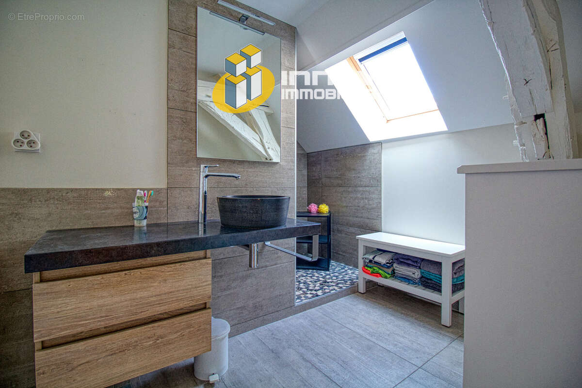 Maison à SAINT-MARTIN-D&#039;AUXY