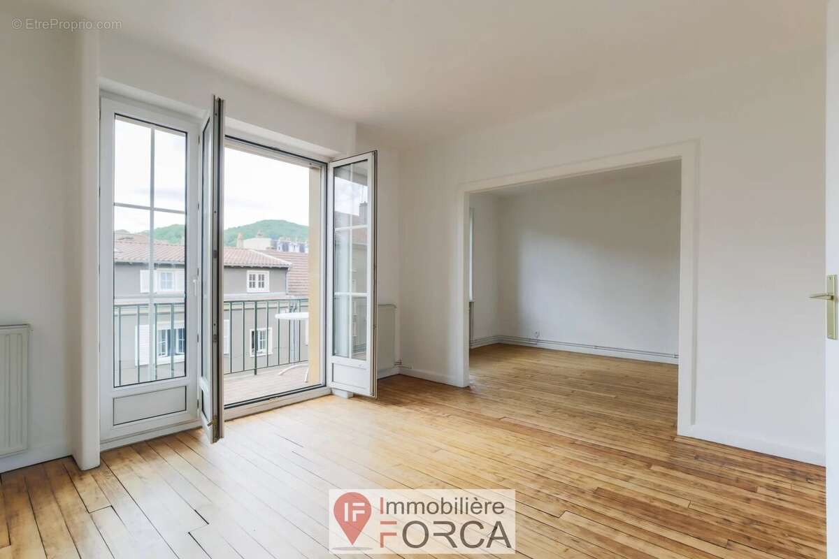 Appartement à ARS-SUR-MOSELLE