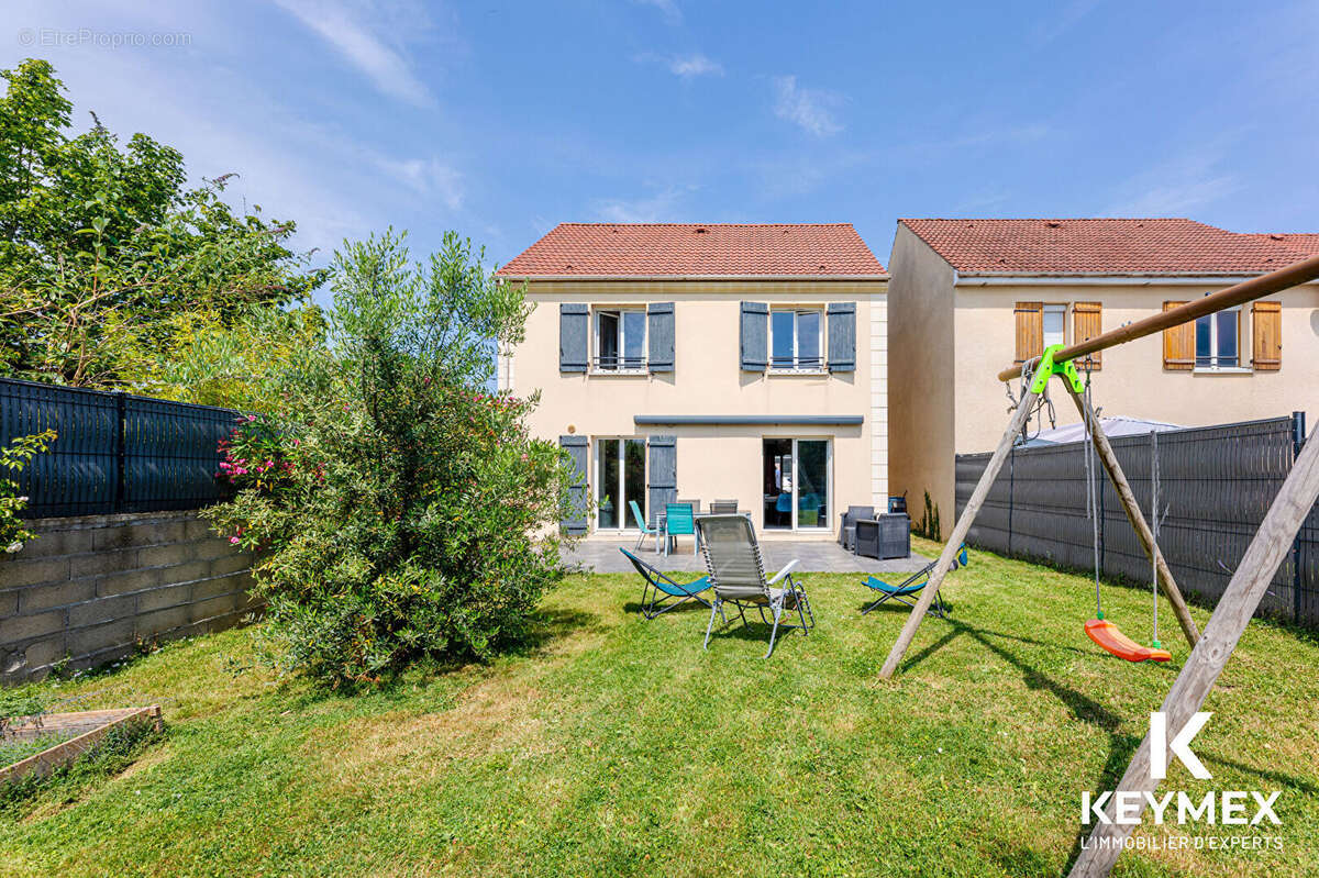 Osny 95520 Maison récente de 2015,de 105M² ,6 piéces ,4 chambres ,garage ,346 M² de terrain - photo 18