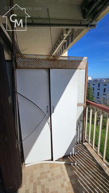 Appartement à MONTRICHARD