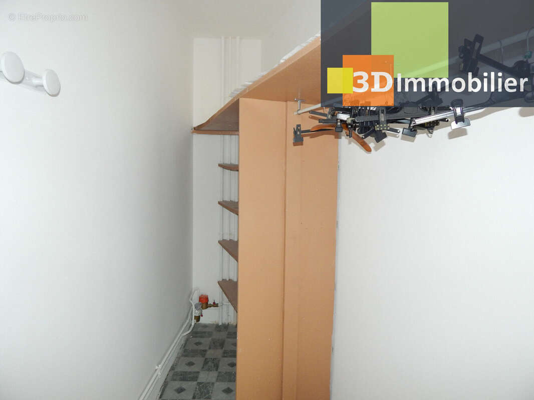 Photo 8 - Appartement à LONS-LE-SAUNIER