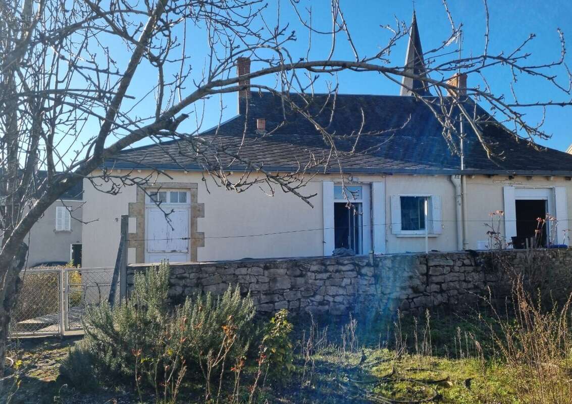 Maison à CHASSIGNOLLES