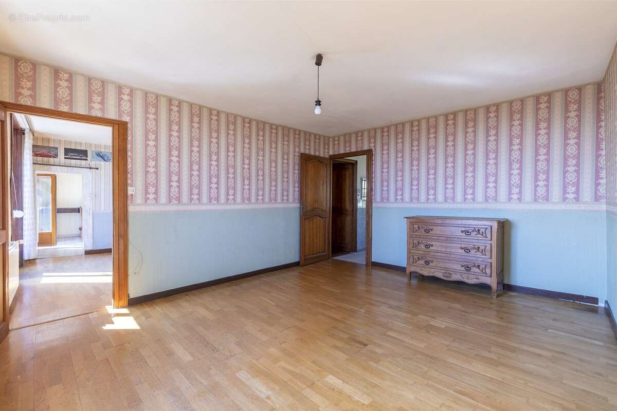 Maison à DOMMARTEMONT