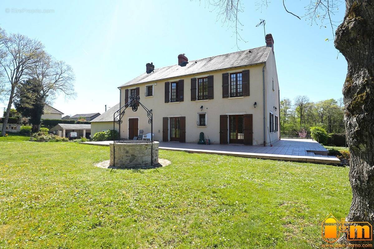 Maison à MEREVILLE
