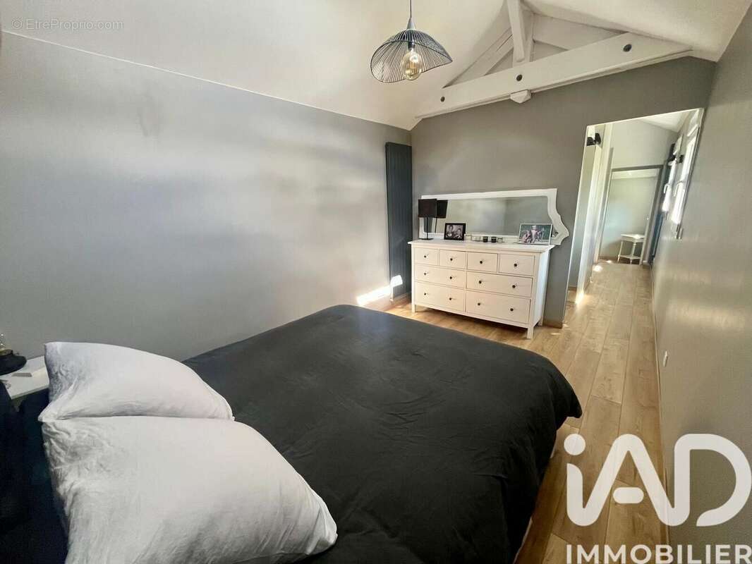 Maison 155 m² à Clamart  - photo 8
