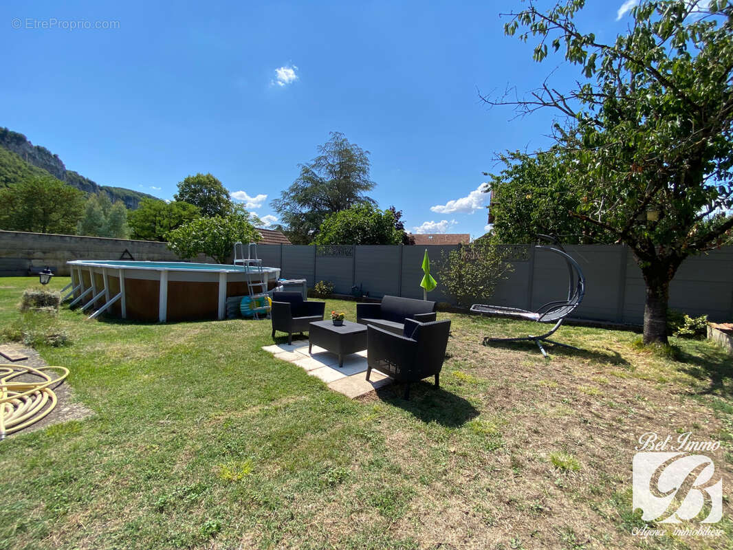 Maison à HIERES-SUR-AMBY