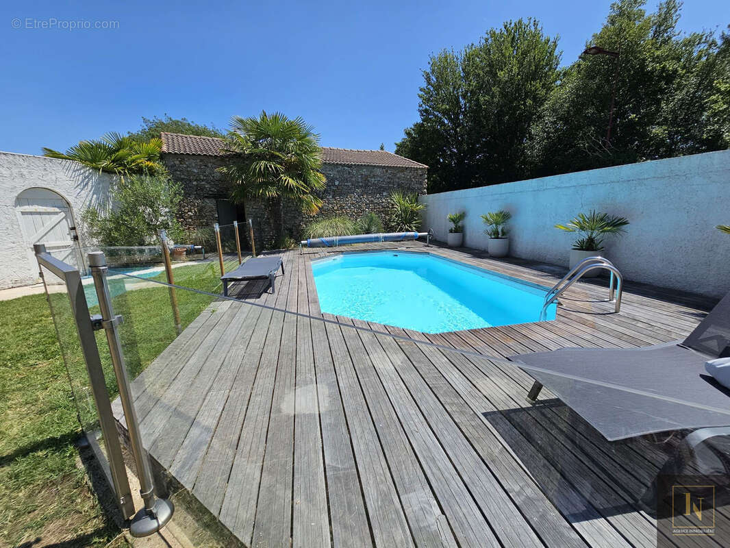Maison à PAIMBOEUF