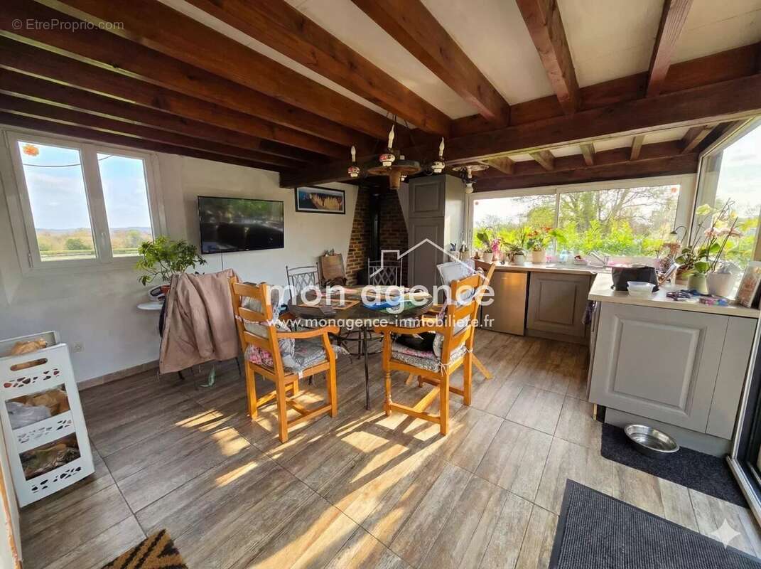 Maison à NEUFCHATEL-EN-BRAY