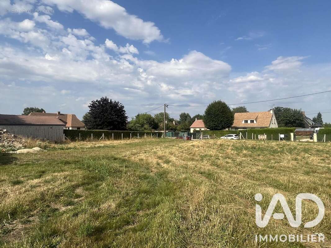 Terrain 902 m² à Villez-Sur-Le-Neubourg  - photo 3