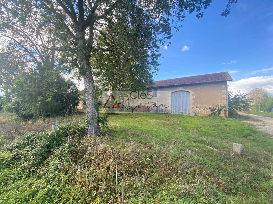  grand chai 400 m2 investisseur beguey - photo 3