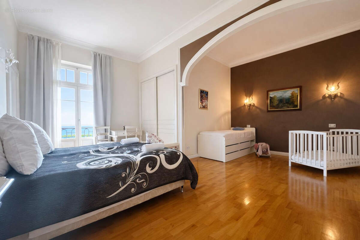 Appartement à MENTON