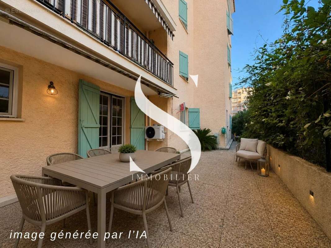 Appartement à VALLAURIS